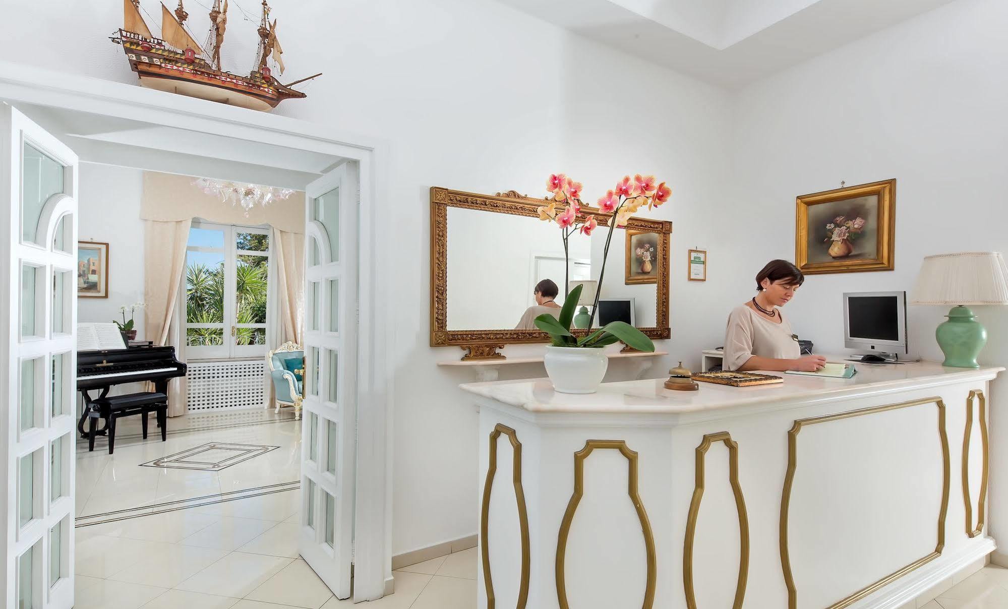 Hotel Villa Garden Sant'Agnello Dış mekan fotoğraf